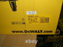 DEWALT DWV905M-GB 240V 38L M-Class Wet/Dry Dust Extractor Impact Resistant