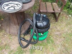 Henry W3791 George Wet and Dry Vacuum, 15 Litre, 1060 Watt, Green Black