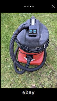 Numatic wet and dry hoover
