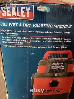 Professional Wet And Dry Valeting Vacuum Cleaner